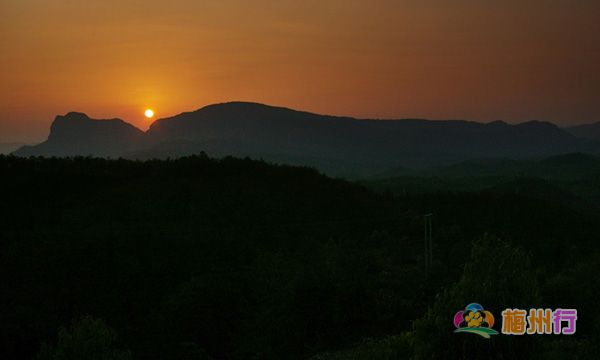 133055l359p5e9a5eewprj.jpg